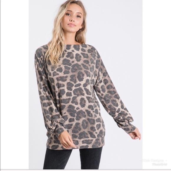 ❤️NEW! Animal Print Wide Neck Bishop Sleeve Top! - Picture 5 of 6